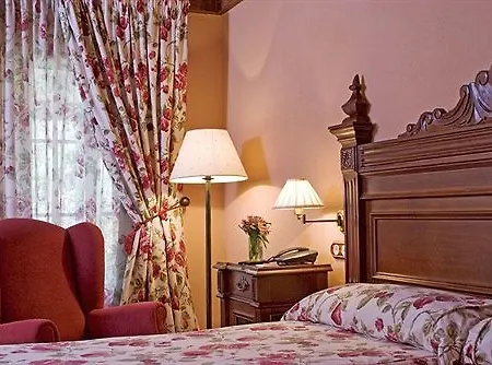 Cortijo La Reina * מאלגה