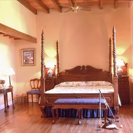 Country house Cortijo La Reina *
