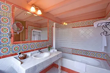 Country house Cortijo La Reina *