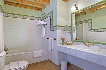 Country house Cortijo La Reina Malaga